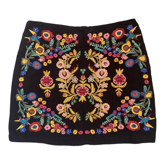 Umgee Floral Embroidered Miniskirt - Size S, Black/Muti - Picture 2 of 8